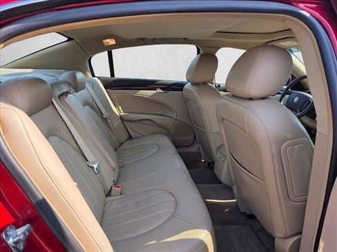Used 2011 Buick Lucerne CXL FWD image 12