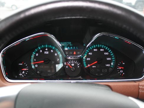 Used 2016 Chevrolet Traverse LT image 10