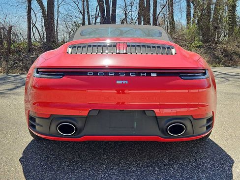 Certified 2022 Porsche 911 Carrera RWD image 4