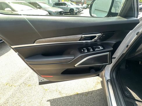 Used 2022 Kia Telluride SX w/ SX Prestige Package AWD/4WD image 12