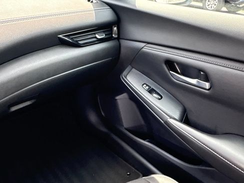 Used 2025 Nissan Sentra SV FWD image 25