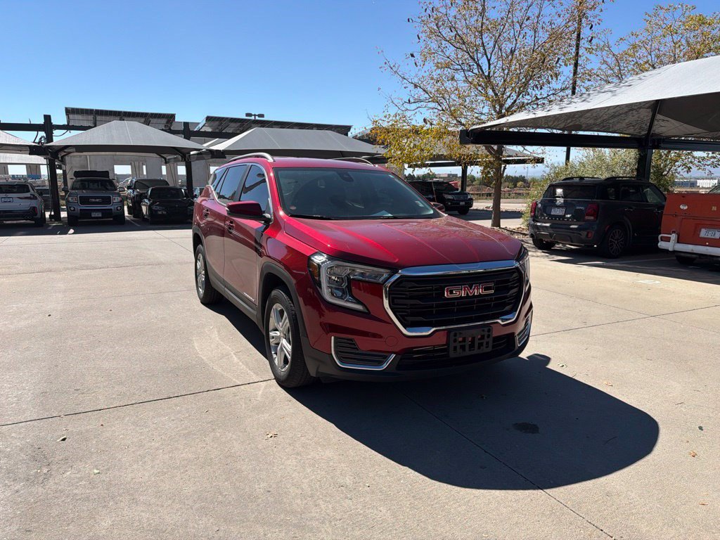 Used 2024 GMC Terrain SLE w/ Driver Convenience Package AWD/4WD image 7