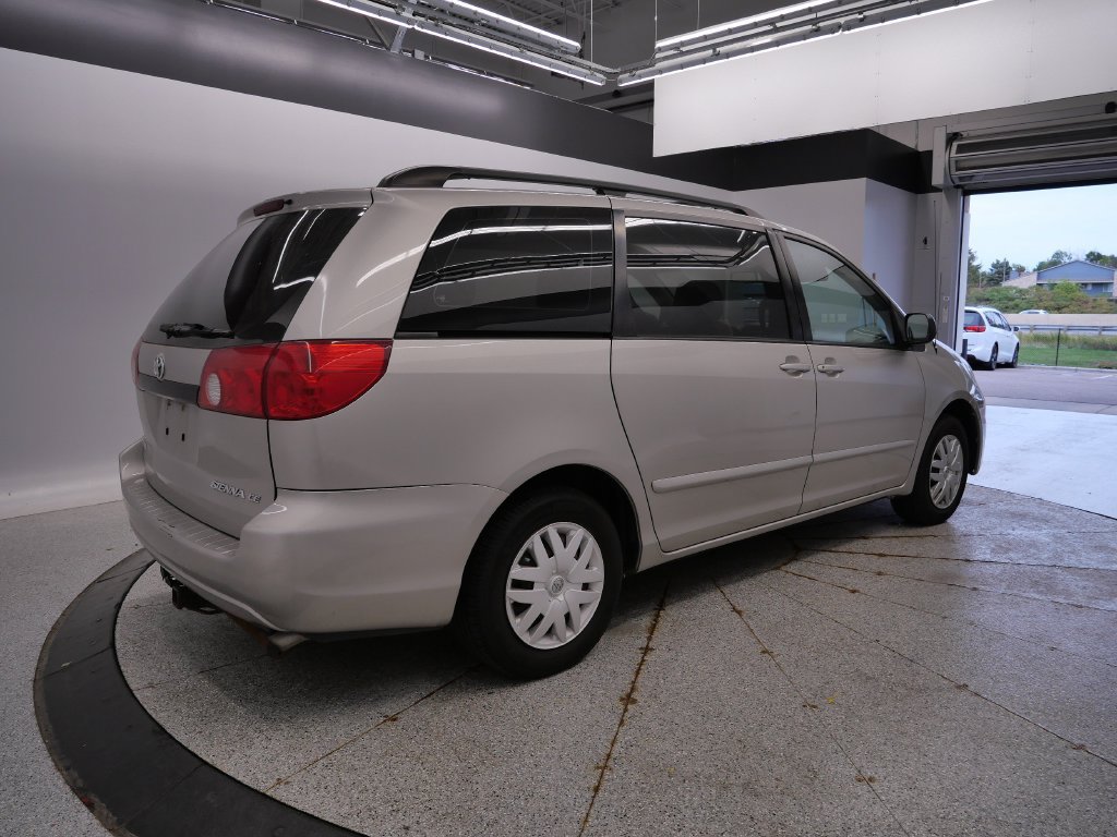 Used 2006 Toyota Sienna CE FWD image 6