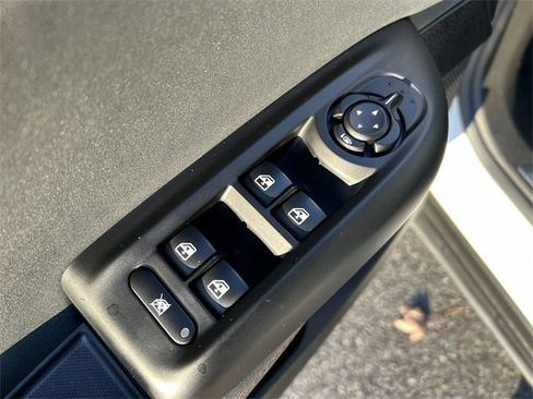 Used 2024 Alfa Romeo Tonale Veloce image 16