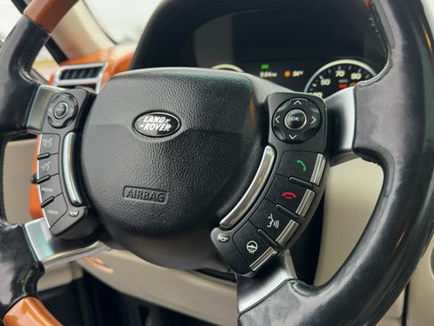 Used 2011 Land Rover Range Rover HSE LUX image 34