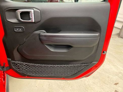 Used 2022 Jeep Gladiator Sport image 26