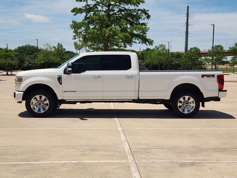 Used 2021 Ford F350 Platinum w/ FX4 Off-Road Package AWD/4WD image 5