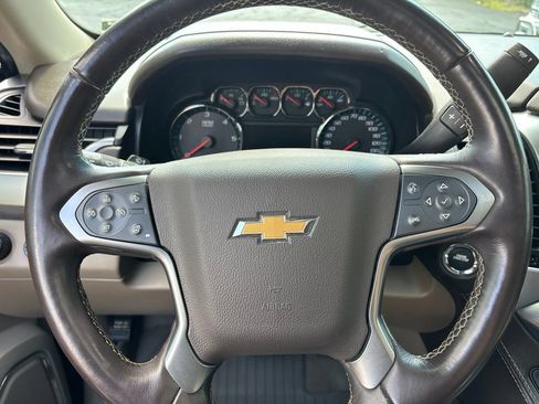 Used 2018 Chevrolet Tahoe LT w/ Luxury Package AWD/4WD image 17