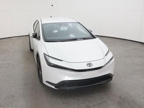 New 2026 Toyota Prius Plug-In Hybrid image 32