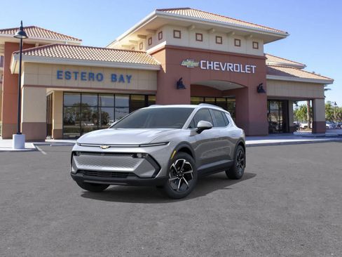 New 2026 Chevrolet Equinox EV LT image 8