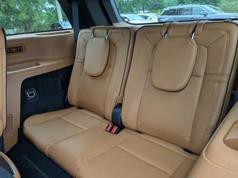 Used 2020 Lincoln Aviator Black Label w/ Class IV Trailer Tow Package AWD/4WD image 16