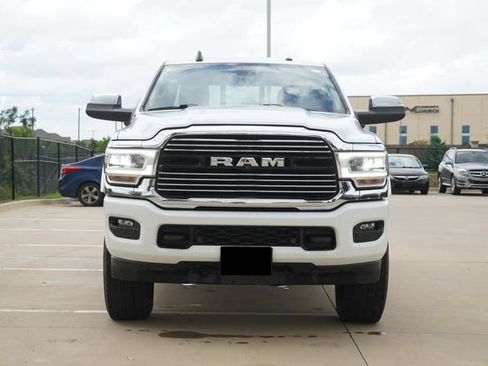 Used 2022 RAM 2500 Laramie AWD/4WD image 2
