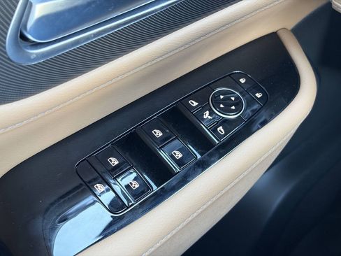 Used 2025 INFINITI QX80 Luxe AWD/4WD image 38