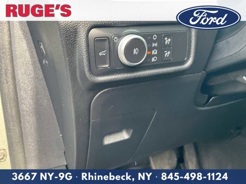 Used 2020 Ford Explorer XLT w/ Equipment Group 202A image 15