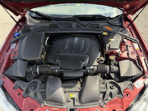 Used 2010 Jaguar XF Premium RWD image 30