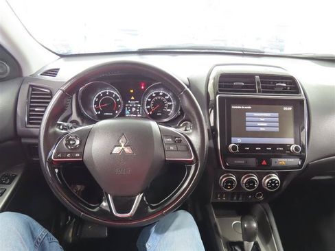 Used 2020 Mitsubishi Outlander Sport SE FWD image 13