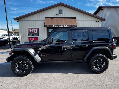 Used 2023 Jeep Wrangler Unlimited Rubicon w/ Cold Weather Group AWD/4WD image 2