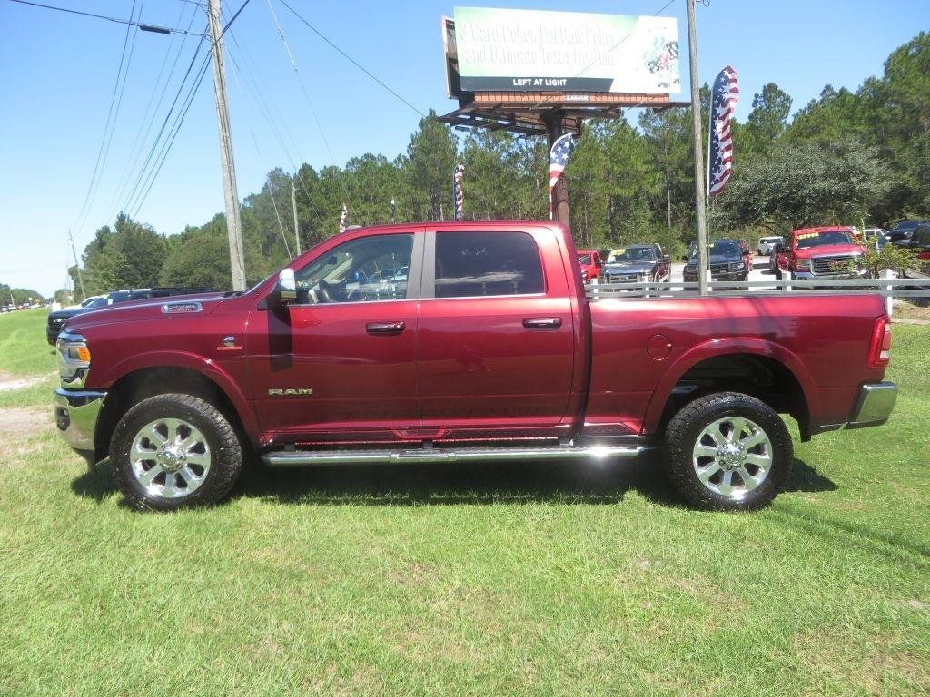 Used 2022 RAM 2500 Laramie AWD/4WD image 1