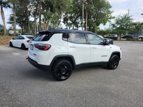 Used 2023 Jeep Compass Trailhawk AWD/4WD image 5