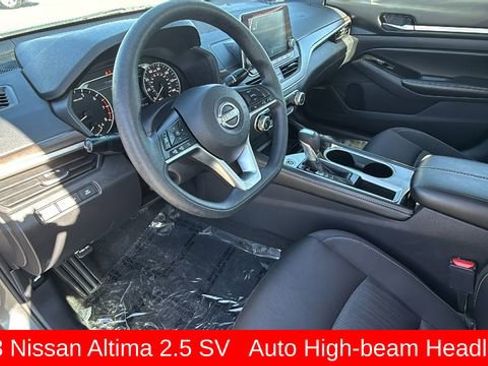 Used 2023 Nissan Altima 2.5 SV image 10