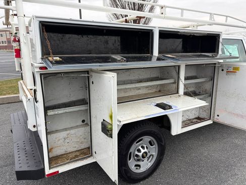 Used 2016 Chevrolet Silverado 2500 W/T image 32