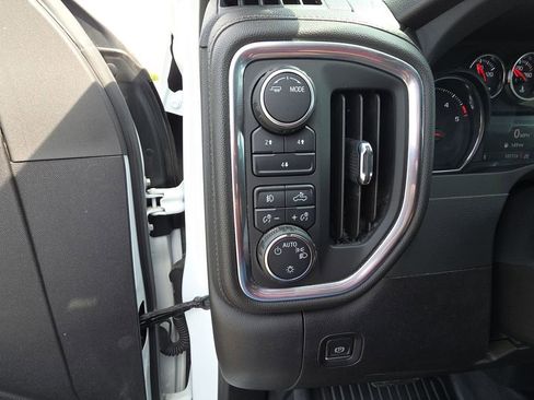 Used 2023 Chevrolet Silverado 3500 LT w/ Convenience Package AWD/4WD image 21