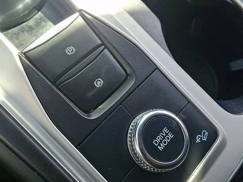 Certified 2023 Ford Explorer XLT AWD/4WD image 25