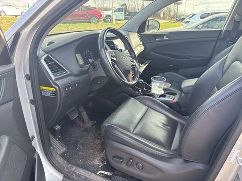 Used 2018 Hyundai Tucson SEL Plus image 4