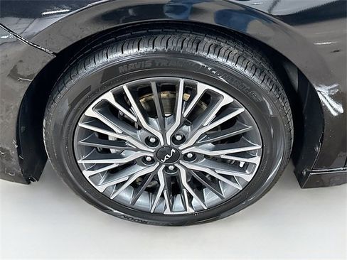 Used 2023 Kia Forte GT-Line w/ GT-Line Premium Package image 32