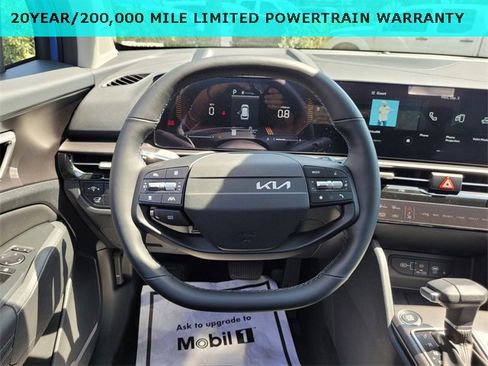 New 2026 Kia Sportage EX w/ EX Panorama Roof Package image 12