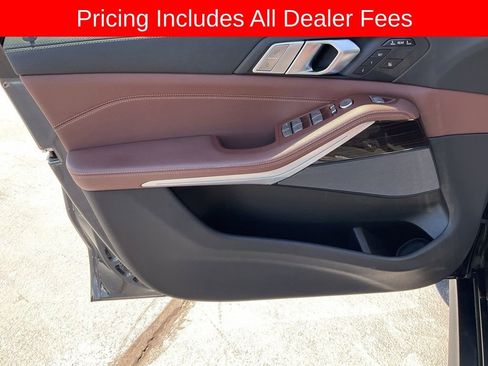 Used 2021 BMW X7 xDrive40i w/ M Sport Package AWD/4WD image 3