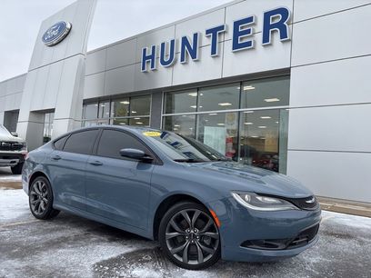 Used 2015 Chrysler 200 S w/ Comfort Group