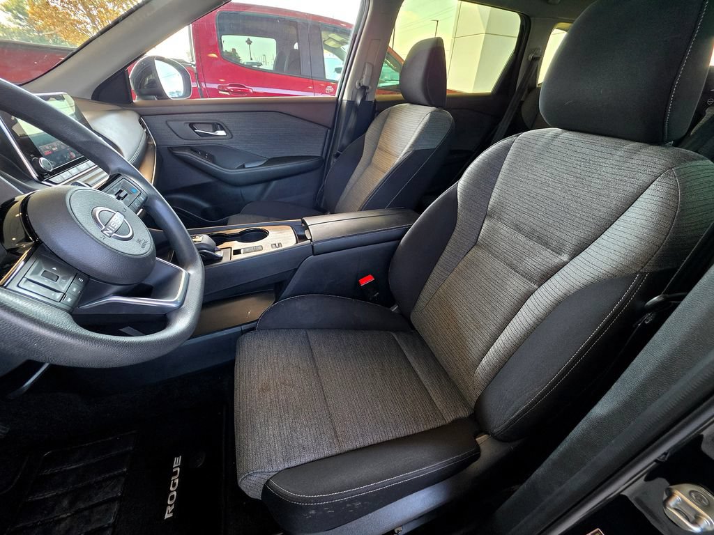 Used 2023 Nissan Rogue SV FWD image 14