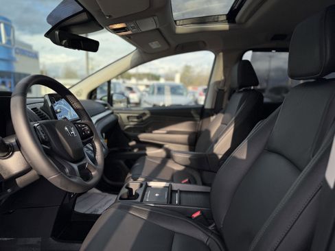 Certified 2026 Honda Odyssey EX-L image 12