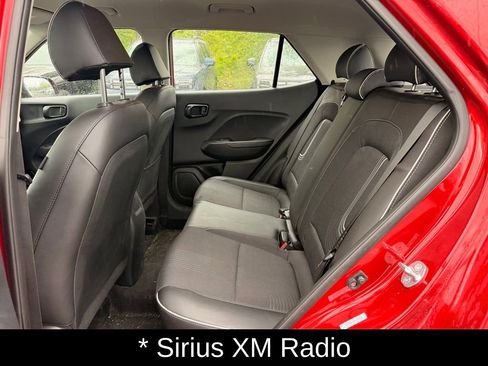 Used 2023 Hyundai Venue Limited FWD image 25