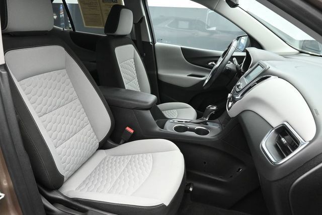 Used 2018 Chevrolet Equinox LT FWD image 31