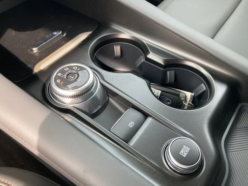 New 2025 Ford Explorer Active w/ Active Comfort Package image 16