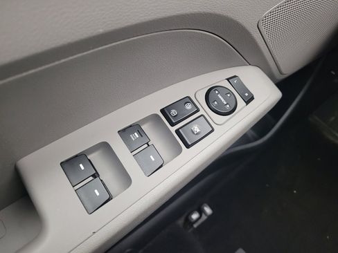 Used 2020 Hyundai Elantra SE FWD image 27