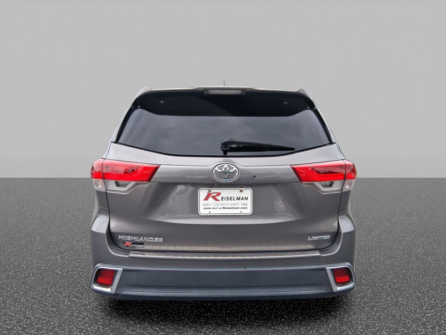 Used 2018 Toyota Highlander Limited FWD image 6