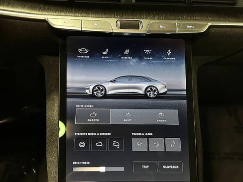 Used 2025 Lucid Air Grand Touring image 27