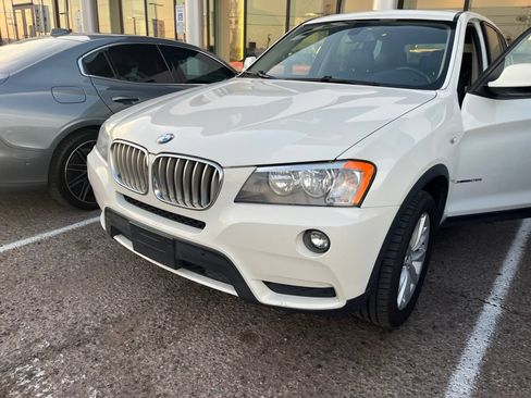 Used 2013 BMW X3 xDrive28i AWD/4WD image 2
