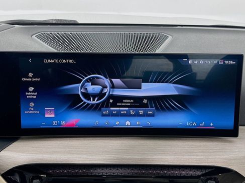 Used 2025 BMW 330i 330i w/ Premium Package image 14