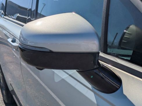 Used 2025 Kia Carnival SX image 12