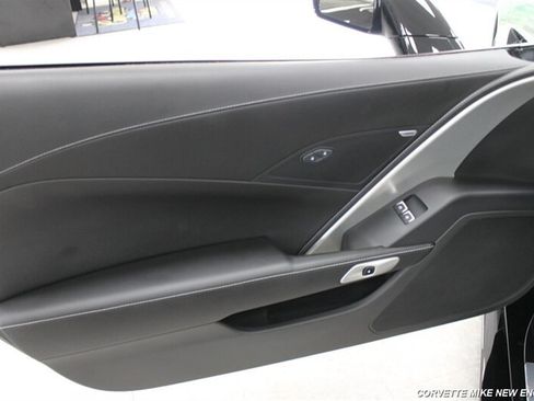 Used 2014 Chevrolet Corvette Stingray Convertible RWD image 28