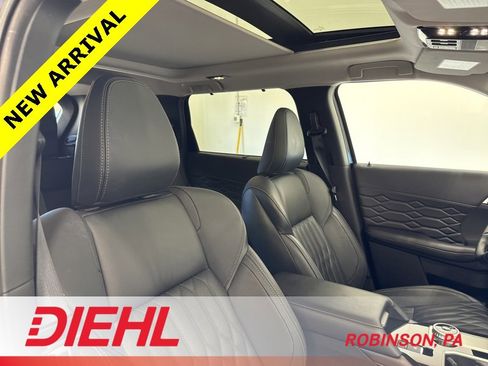 Used 2025 Mitsubishi Outlander SEL image 15