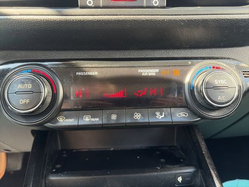 Used 2021 Kia Forte EX image 20