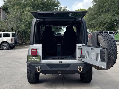 Used 2006 Jeep Wrangler X AWD/4WD image 14