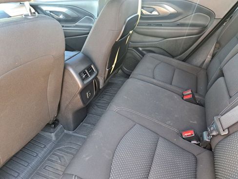 Used 2023 GMC Terrain SLE w/ Driver Convenience Package image 21