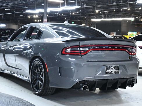 Used 2018 Dodge Charger R/T Scat Pack image 11
