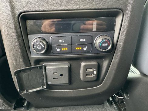 Used 2021 Buick Enclave Premium w/ Surround and Sites Package image 12